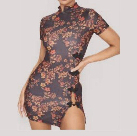 PrettyLittleThing Dresses & Skirts - Black floral oriental bodycon dress